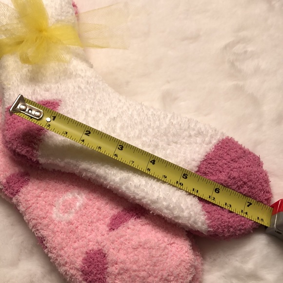 FUZZY SOCKS 2 pairs NWOT - Picture 5 of 5